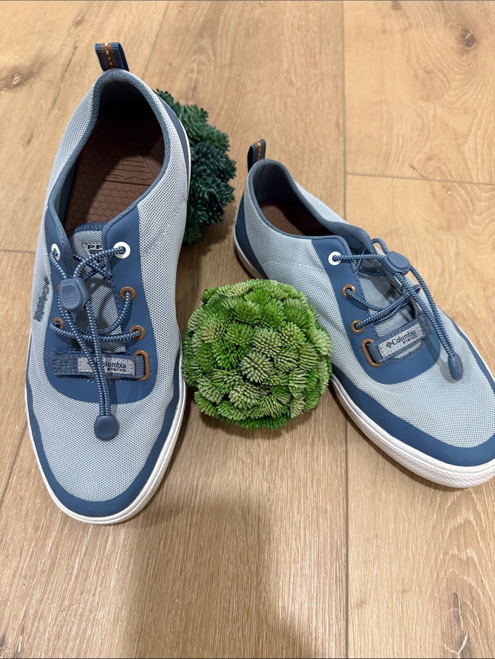 Columbia Men’s Casual Lace-Toggle Sneakers in Light Blue - 8